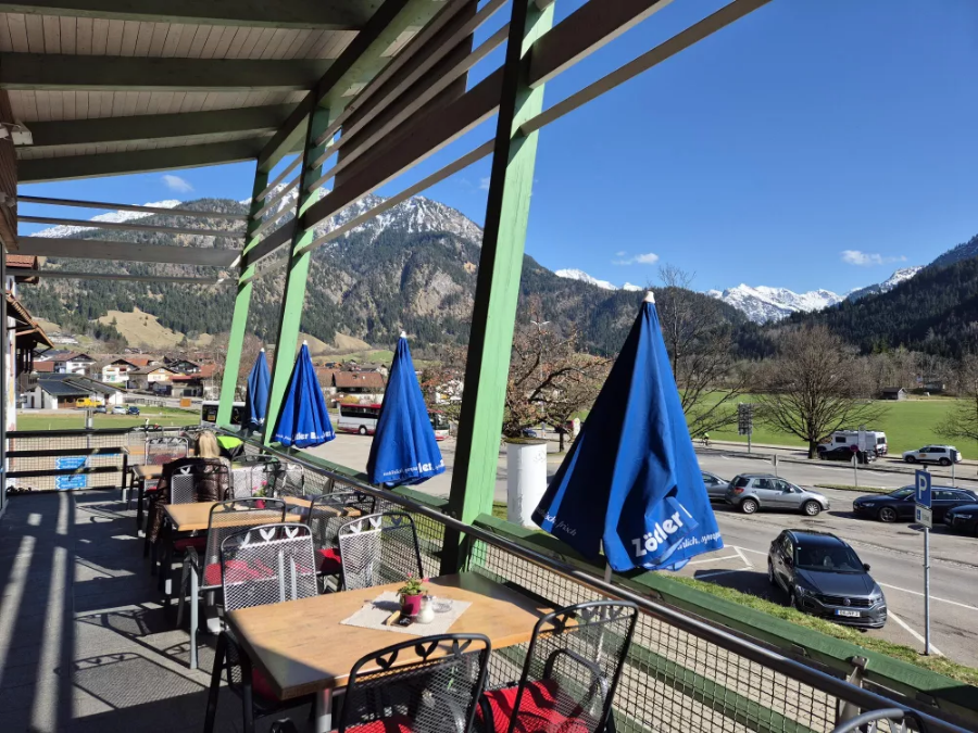 Terrasse Richtung Ostrachtal Terrasse Richtung Ostrachtal